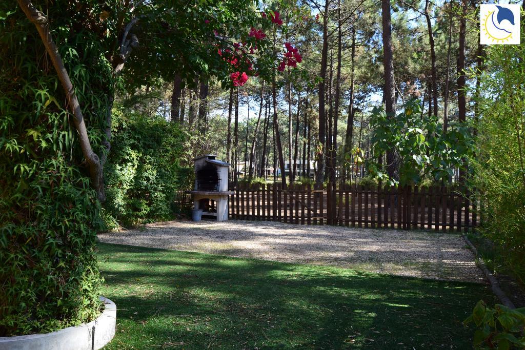Dolphin Aroeira Beach Villa Шарнека Экстерьер фото